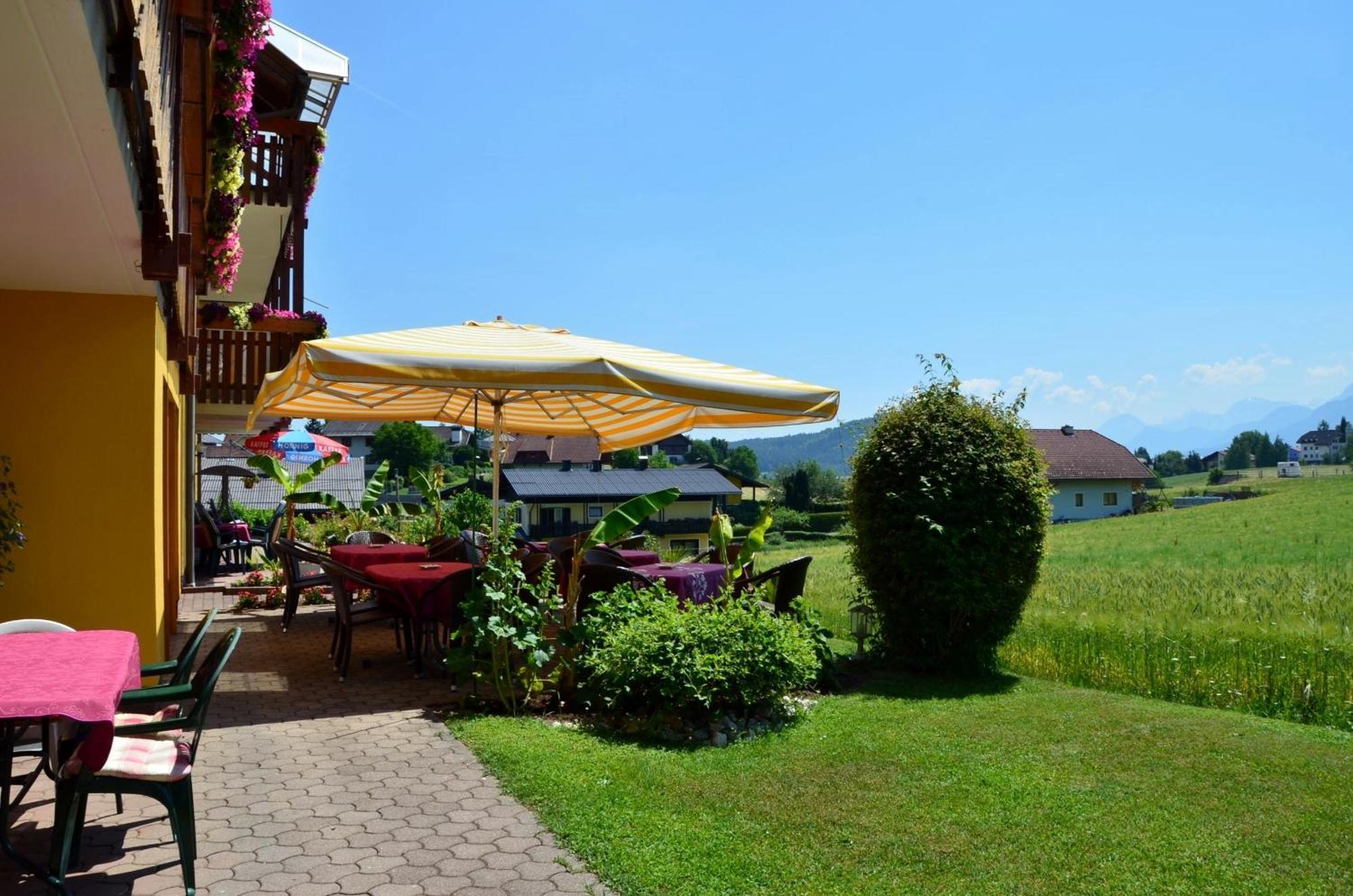 Gaestehaus Goetz Drobollach am Faakersee Bagian luar foto