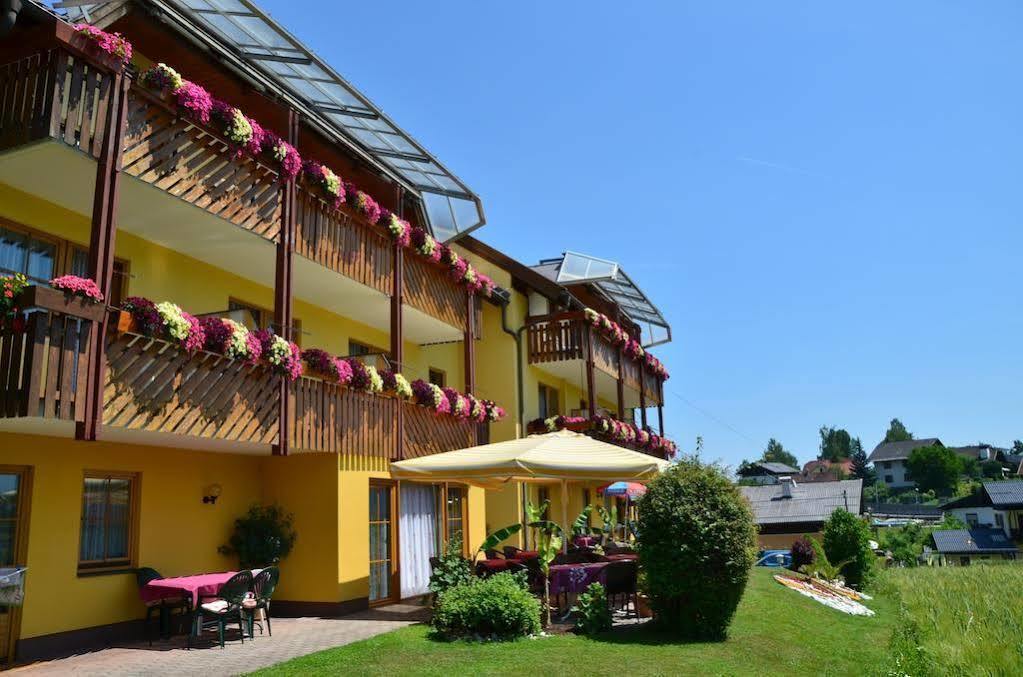 Gaestehaus Goetz Drobollach am Faakersee Bagian luar foto