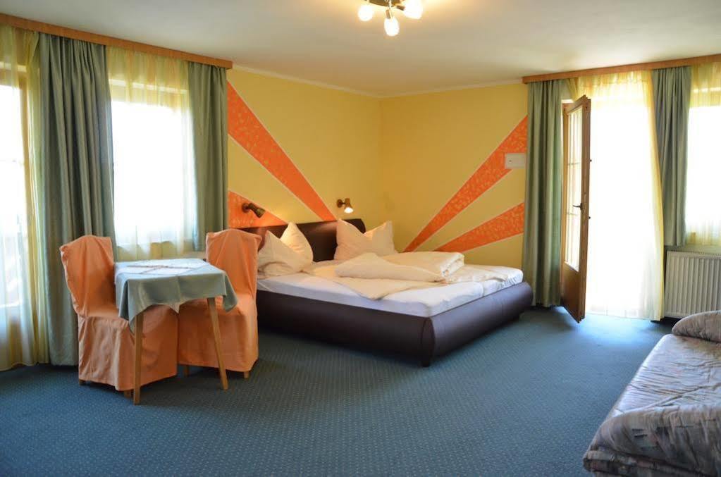 Gaestehaus Goetz Drobollach am Faakersee Bagian luar foto