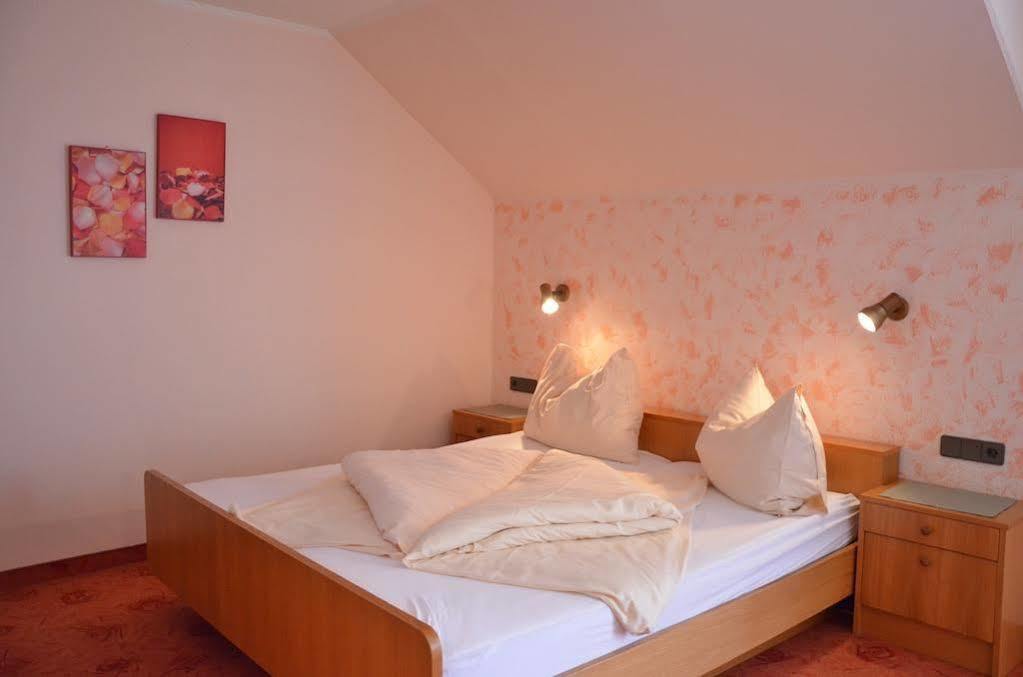 Gaestehaus Goetz Drobollach am Faakersee Bagian luar foto